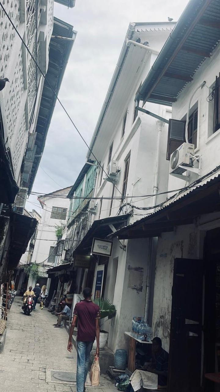 Nomad Cave- Stonetown Hotel Zanzibar ภายนอก รูปภาพ